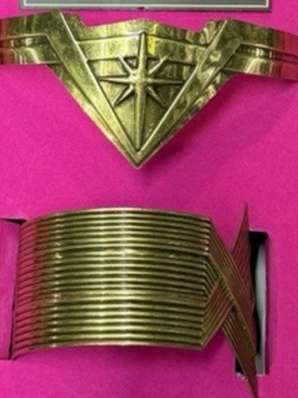 Wonder WomaN Rare limited DC COMICS cosplay Jewelry costume Gift set NWT - Picture 4 of 8